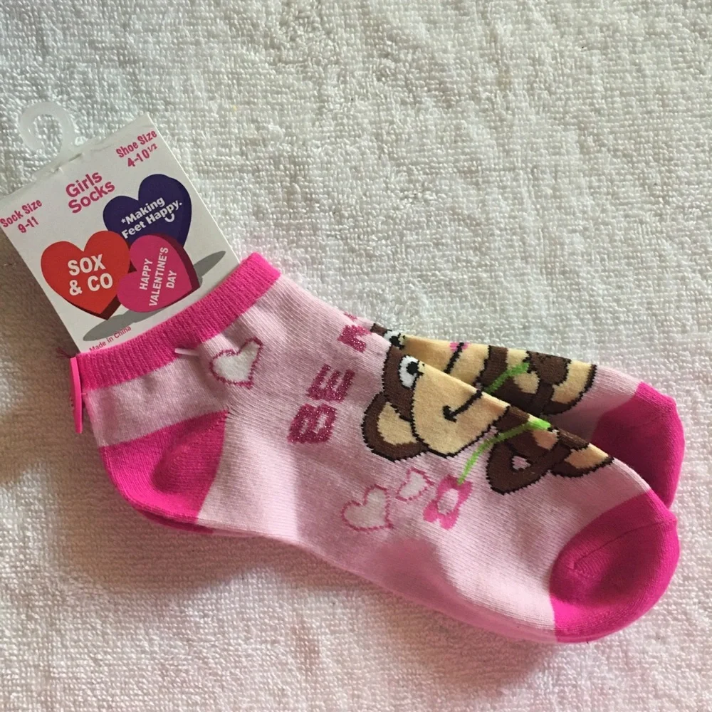 Valentine’s Day gift NWT Be Mine Monkey heart socks Valentine’s Day 💕